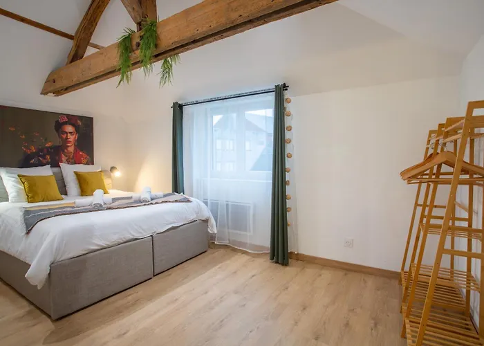 L'invention Poetique - T2 En Hyper Centre *